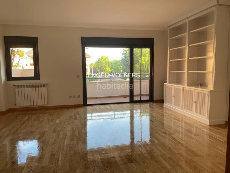 Foto e30927f7-5c30-4b8e-9ffa-1199853abcba. Miete appartement mit heizung in Somosaguas Pozuelo de Alarcón