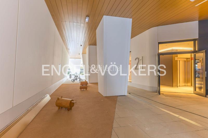 Foto 640a3091-ba49-4bad-9805-fd88c2180d9f. Rent apartment with heating parking pool in Estrella Madrid