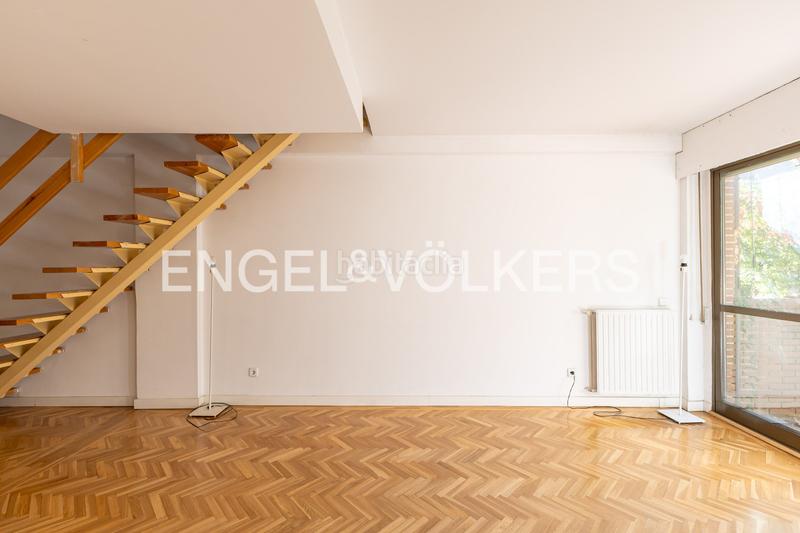 Foto 0cccc480-82c5-420f-a4a0-62b4d9088271. Casa amb calefacció aparcament piscina a San Juan Bautista Madrid