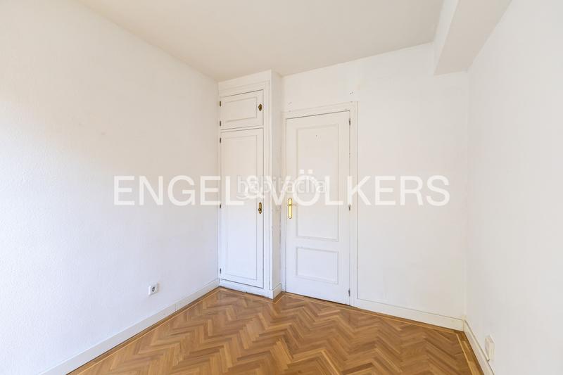 Foto 2413604c-26a4-4e48-bc9f-85de85128878. Casa amb calefacció aparcament piscina a San Juan Bautista Madrid