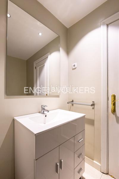 Foto 9044714e-7b1d-49cf-a952-c140fdd04f76. Casa amb calefacció aparcament piscina a San Juan Bautista Madrid