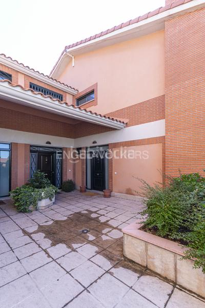 Foto e70a493d-b3df-44fa-a65e-8410411986c4. Alquiler casa adosada fantástica casa adosada en Encinar de los Reyes La Moraleja
