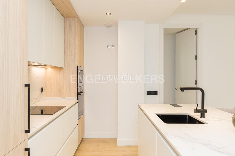 Foto 23f61f67-9399-471c-bcff-d0d1285a8029. Appartement mit heizung in Cuatro Caminos - Azca Madrid