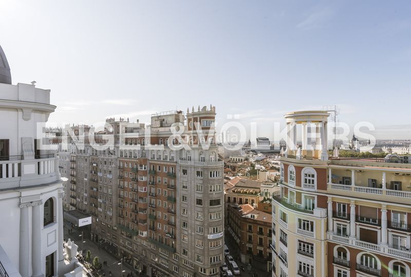 Foto a5cf73c8-f339-4ebd-9096-9ba71c6d9663. Apartament amb calefacció aparcament piscina a Universidad-Malasaña Madrid