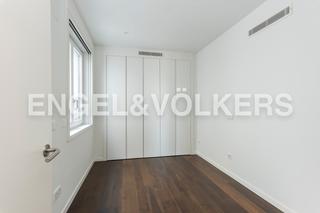 Apartamento en Universidad-Malasaña. Exclusivo oasis urbano con piscina privada en gran vía, madrid