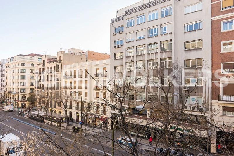 Foto e55622e4-9dbf-4a79-ad96-09f5d5fd529a. Dachwohnung mit heizung in Lista Madrid