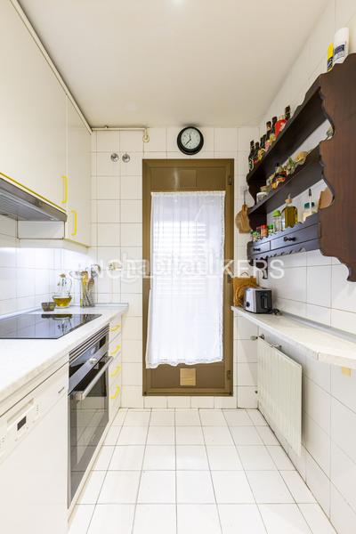 Foto 0fe20440-ad0c-412a-8a5a-95b069865208. Apartamento magnifico piso en avenida de europa en Madrid