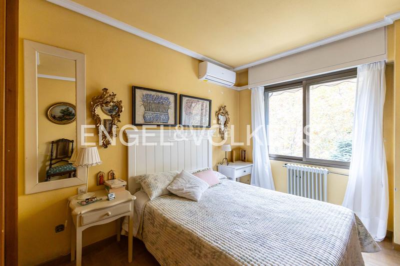 Foto 1a7a9875-ac6b-43be-9675-bf2b2bab3b2d. Apartamento magnifico piso en avenida de europa en Madrid