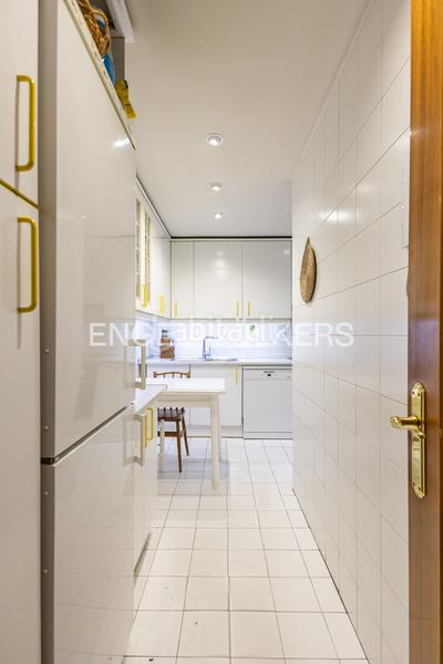 Foto 997b3186-fea7-44b5-92e6-48e993495a22. Apartamento magnifico piso en avenida de europa en Madrid