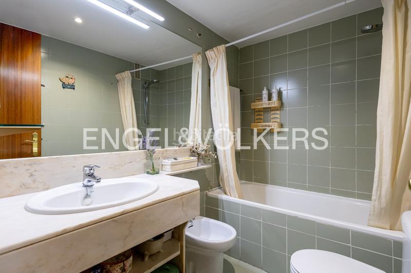 Foto d700ee14-d82a-4596-8aa7-c5c5bbb5ed91. Apartamento magnifico piso en avenida de europa en Madrid
