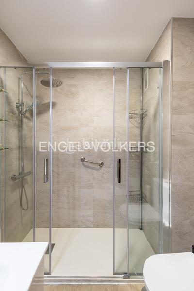 Foto fadef5a7-59b2-46fb-8b16-483c1330e2e4. Apartamento magnifico piso en avenida de europa en Madrid