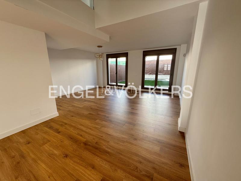 Foto c2d308ba-b22f-45fb-9e61-134a8d7afd16. Location maison avec chauffage parking dans Fresnos I y II Torrejón de Ardoz