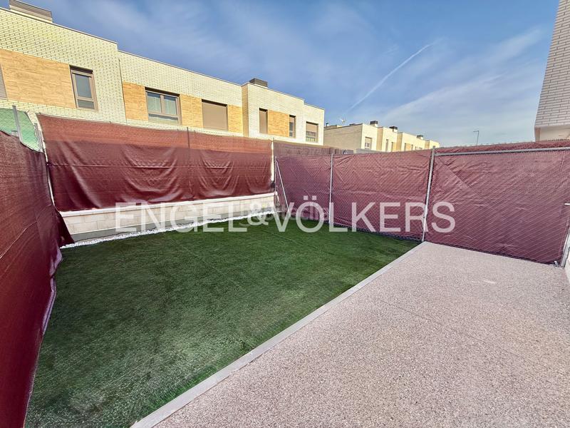 Foto c80d416b-511e-432c-ad1e-05dfe4dd2042. Location maison avec chauffage parking dans Fresnos I y II Torrejón de Ardoz