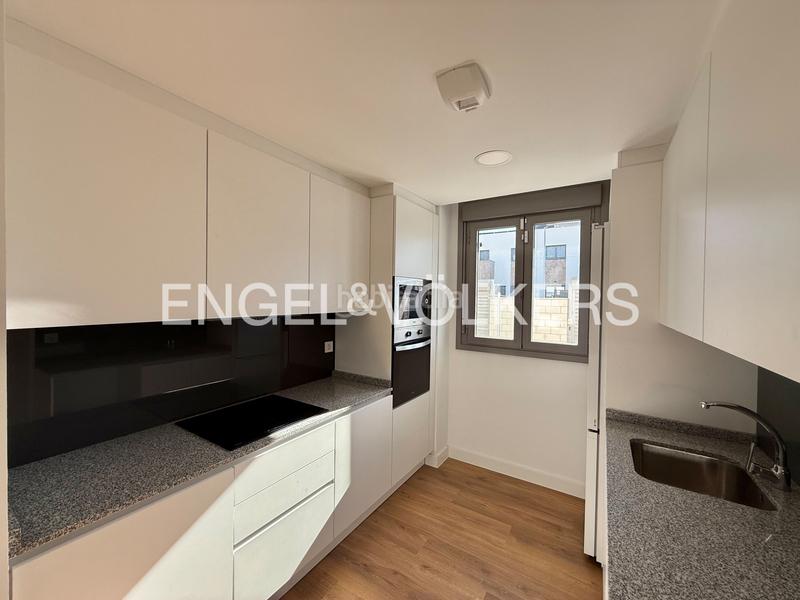 Foto d842f9ea-cfd6-49a5-91b4-658d592e81c1. Location maison avec chauffage parking dans Fresnos I y II Torrejón de Ardoz