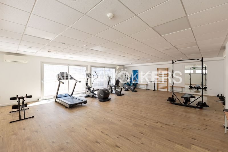 Foto 40b62df4-dda0-4697-a51f-f67903bb5138. Apartament amb calefacció aparcament piscina a Valdepastores-Las Encinas Boadilla del Monte