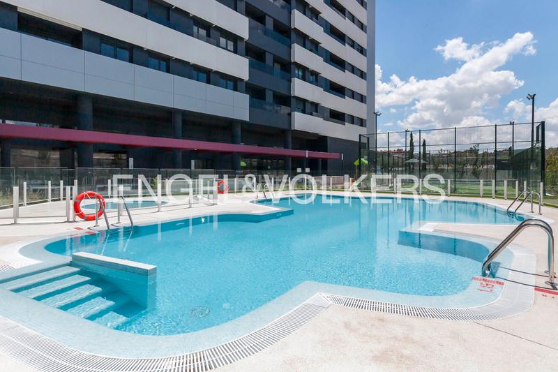 Foto 509c14ae-8ac9-4f80-bcf0-0695fdc49554. Appartement mit heizung parking pool in Imperial Madrid
