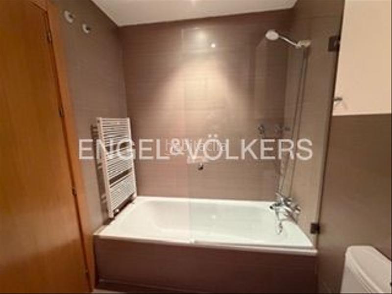 Foto e2f3bcf3-147a-4451-8a6e-af567765268f. Lloguer apartament amb calefacció aparcament a Ríos Rosas-Nuevos Ministerios Madrid