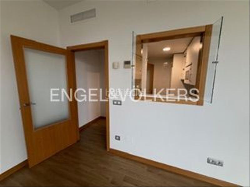 Foto 85c1516a-c6d2-4cbc-9415-df5c3057f192. Miete appartement mit heizung parking in Ríos Rosas-Nuevos Ministerios Madrid