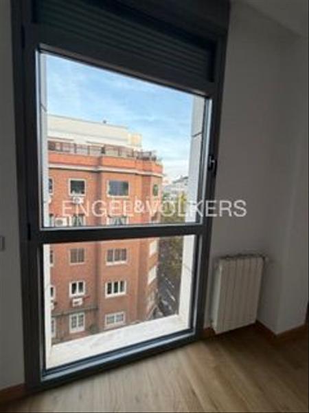 Foto 5f2bc73a-ee12-410a-bdaf-8a0dcf94b092. Rent apartment with heating parking in Ríos Rosas-Nuevos Ministerios Madrid