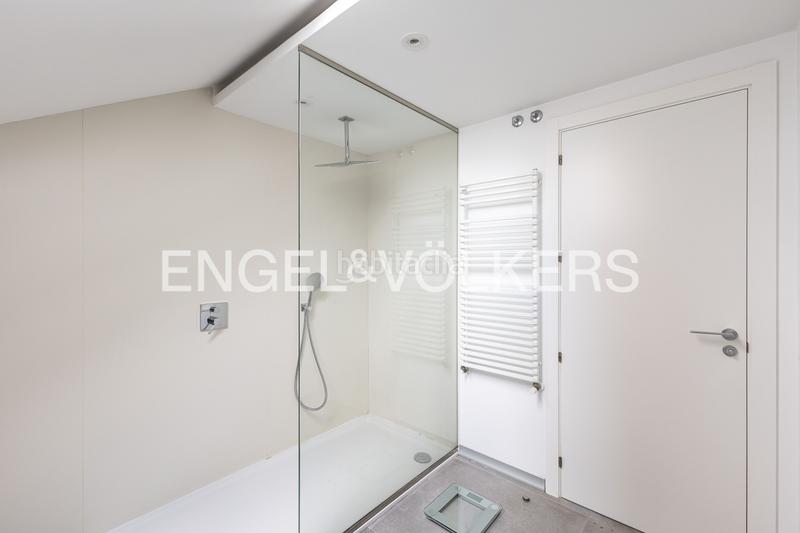 Foto e3e84acf-5df0-45bc-92d7-a126b1902827. Duplex con riscaldamento parcheggio piscina in Monte el Pilar Majadahonda