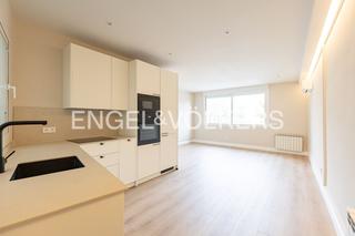 Apartament a Ciudad Jardín. Luminoso piso con vistas al parque berlín