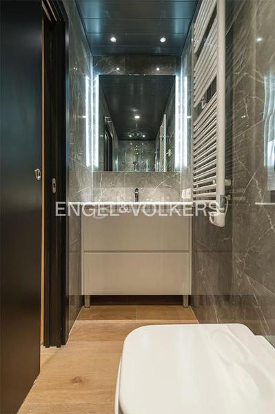 Foto 1f4aa25b-86f1-42d8-8345-1475a6a853c5. Piccolo appartamento con riscaldamento in Ríos Rosas-Nuevos Ministerios Madrid