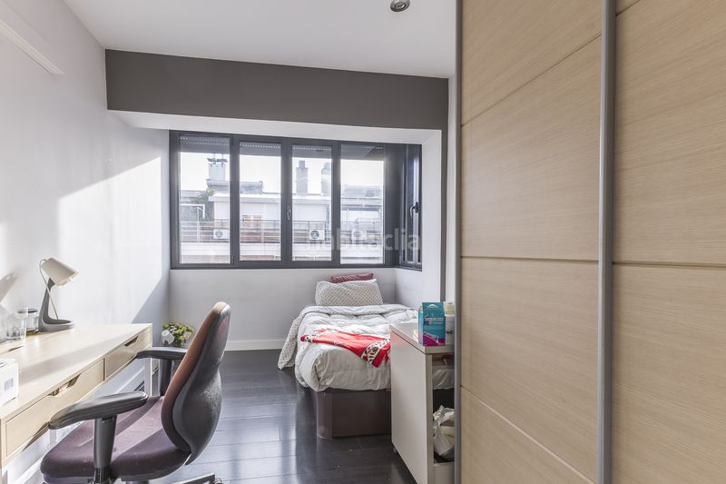 Apartamento luminoso piso exterior junto al retiro en Madrid - Imagen 20