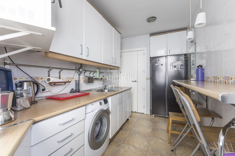Apartamento luminoso piso exterior junto al retiro en Madrid - Imagen 19