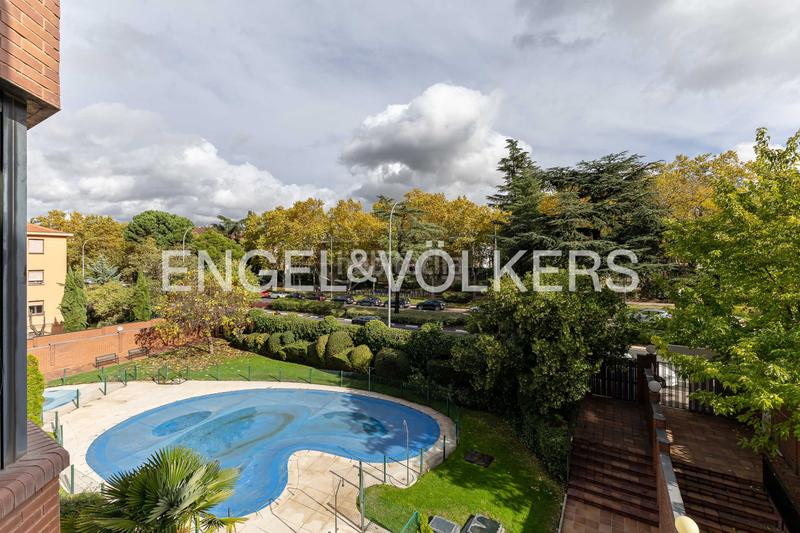 Foto 71785e48-60af-46e7-a60b-8b1cc17db68b. Apartament amb calefacció aparcament a Costillares Madrid