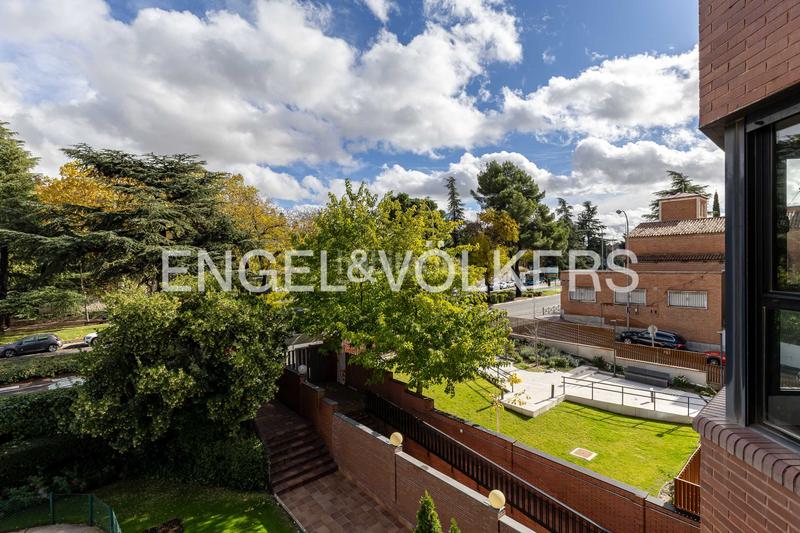 Foto ca35b804-d2a7-46ed-87bc-446bce058e91. Apartament amb calefacció aparcament a Costillares Madrid