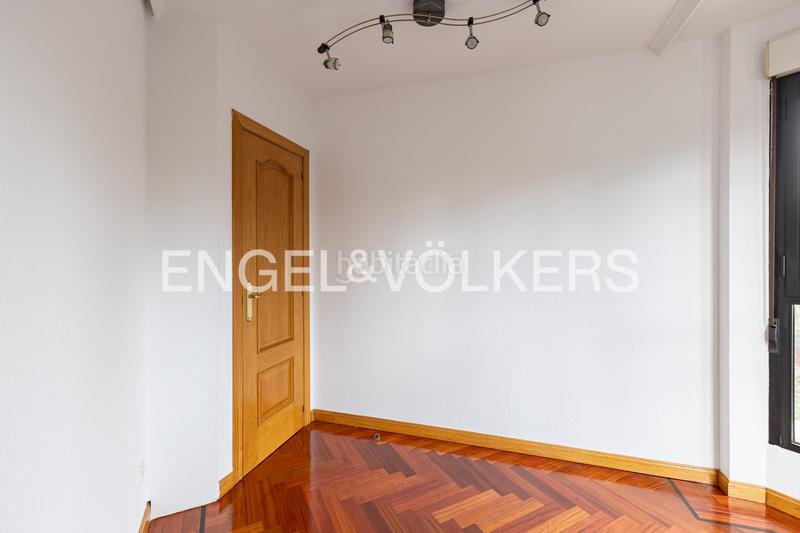 Foto dc4de318-04a2-4367-8785-8dc170397f10. Apartament amb calefacció aparcament a Costillares Madrid