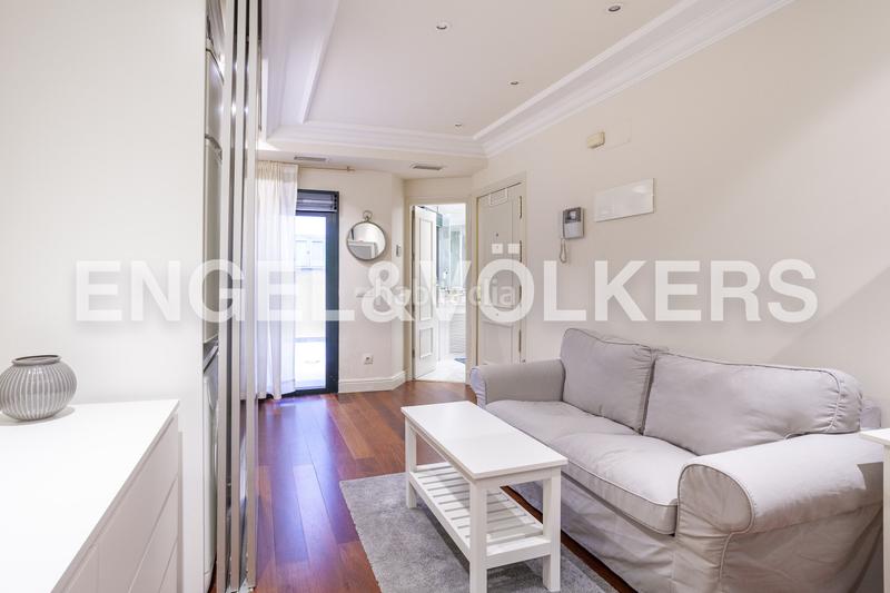 Foto 391ede72-3844-4fd2-aab8-81162a576df6. Rent studio with heating in Almagro Madrid