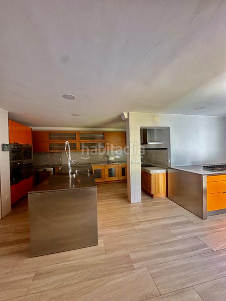 Foto d96184cb-4792-466a-a78e-6668a929c463. Casa amb calefacció aparcament a Parquelagos-Puente Nuevo Galapagar