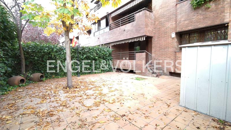 Foto d9208a8a-5efd-41ad-8be3-db7598a09c15. Alquiler apartamento amplio y luminoso bajo en Avenida Europa Pozuelo de Alarcón