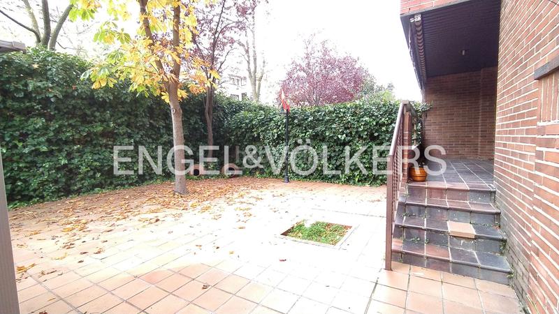 Foto 9a917f7e-8b38-4313-854c-01f246ddcbc8. Rent apartment with heating parking pool in Avenida Europa Pozuelo de Alarcón