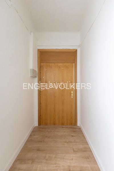 Foto 44ed1c6b-e30e-412b-9900-b1e2200e96d3. Lloguer apartament amb calefacció a Recoletos Madrid
