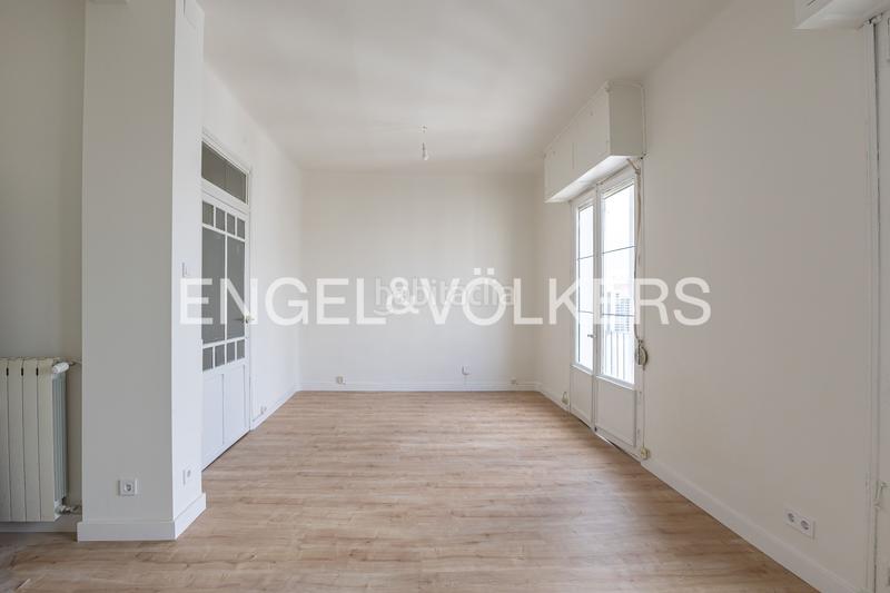 Foto c1d6bbbd-8b23-45cf-aa55-6905856b42dd. Miete appartement mit heizung in Recoletos Madrid