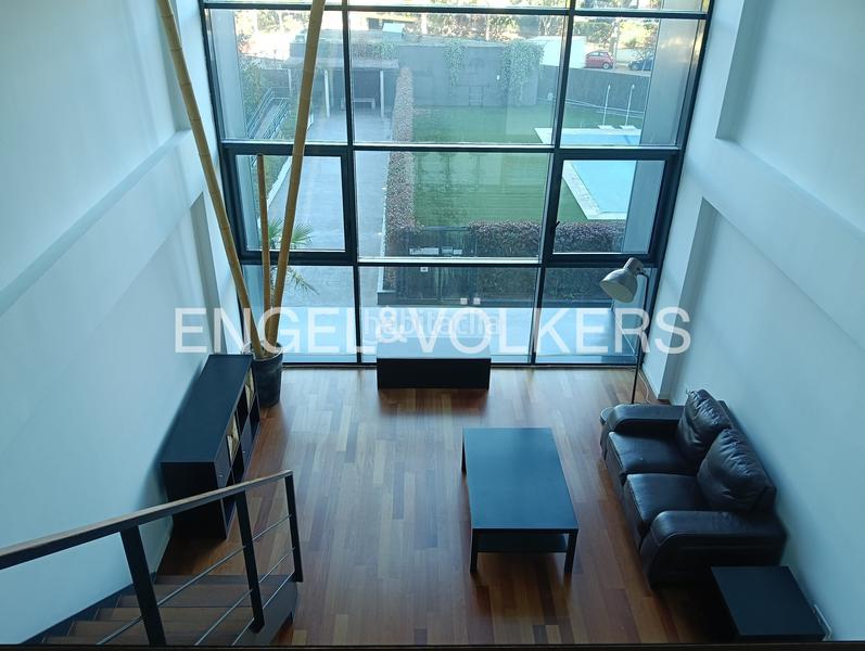 Foto 6837d12f-73d9-445d-b417-2a992a773cbf. Location loft avec chauffage parking piscine dans Polígono Industrial Sur San Sebastián de los Reyes