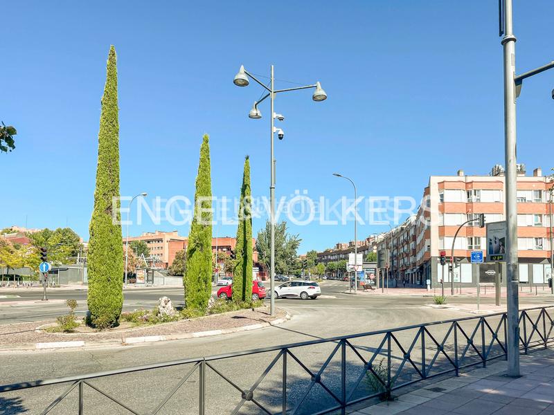 Foto 6b9af14e-7d06-4733-a356-9351395f1b44. Location loft avec chauffage parking piscine dans Polígono Industrial Sur San Sebastián de los Reyes