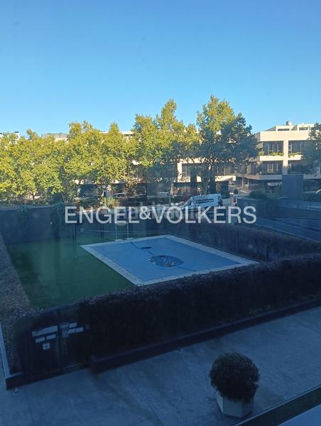 Foto 09303398-98b2-4b52-981d-525c501fae30. Miete loft mit heizung parking pool in Polígono Industrial Sur San Sebastián de los Reyes