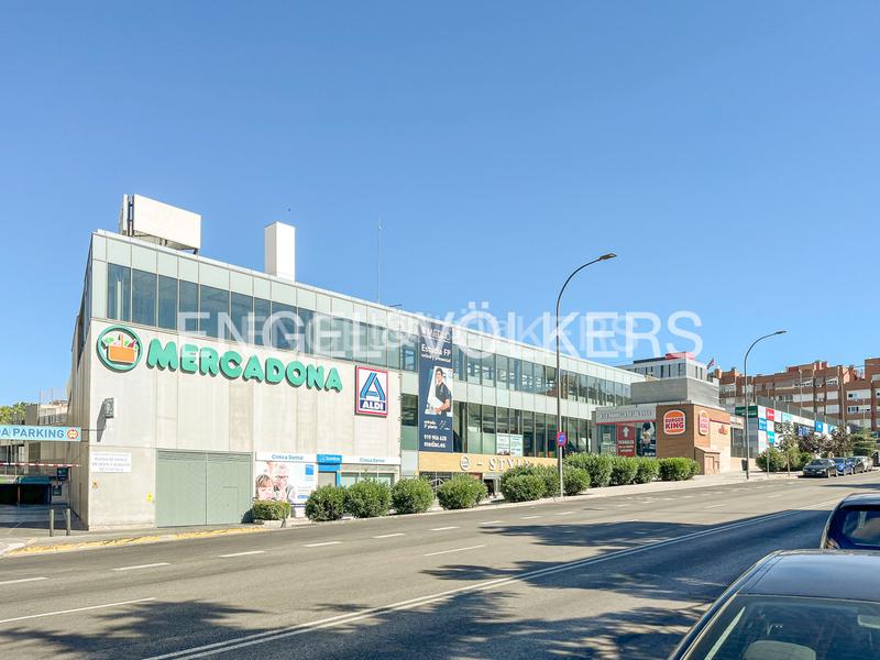 Foto 53e5da4f-4112-46ba-89f4-4568535daab1. Rent loft with heating parking pool in Polígono Industrial Sur San Sebastián de los Reyes