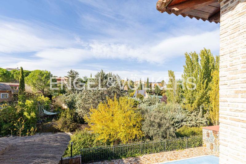 Foto 338d19b7-7751-4361-9f02-c50061b19b93. Casa magnífico chalet en jarabeltran en Pino Alto-Navarredonda Valdemorillo