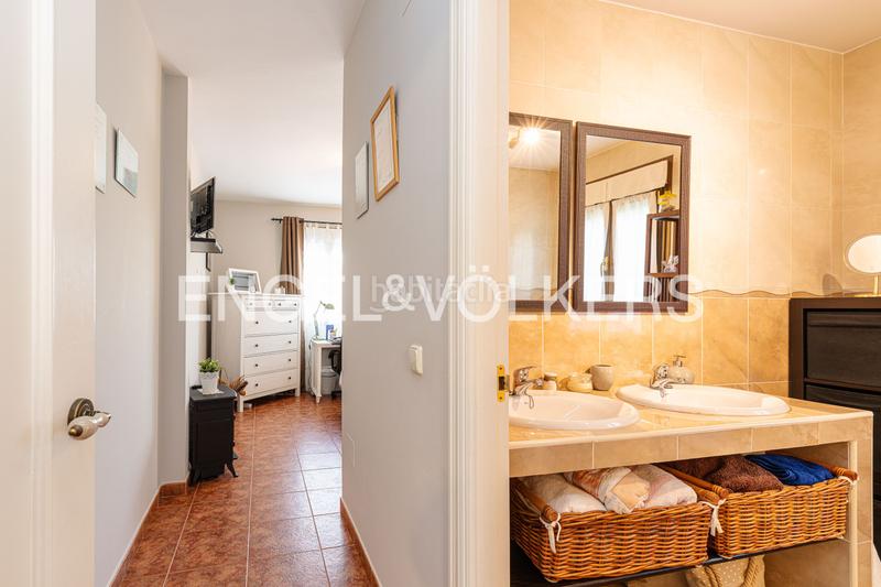 Foto 55aa50cc-68b0-4237-a750-7b96d7afa45f. Casa magnífico chalet en jarabeltran en Pino Alto-Navarredonda Valdemorillo