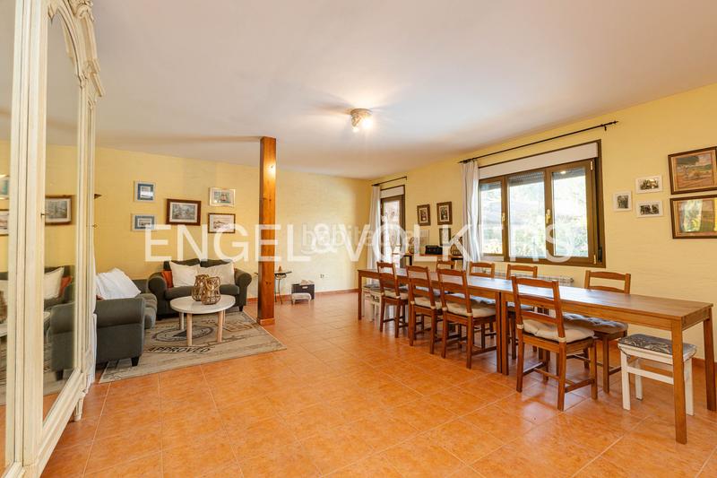 Foto 6840916d-ac03-45db-af68-5084d4d80082. Casa magnífico chalet en jarabeltran en Pino Alto-Navarredonda Valdemorillo
