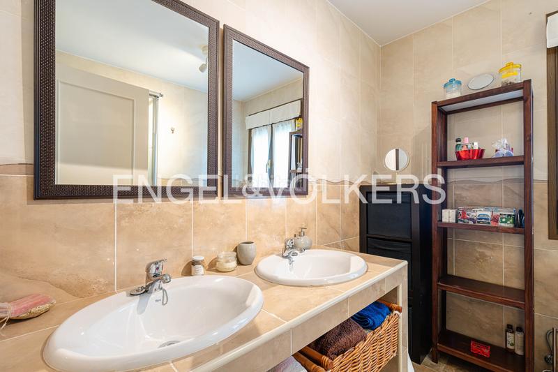 Foto c38852a4-508c-4763-b7a0-8614f54081b4. Casa magnífico chalet en jarabeltran en Pino Alto-Navarredonda Valdemorillo