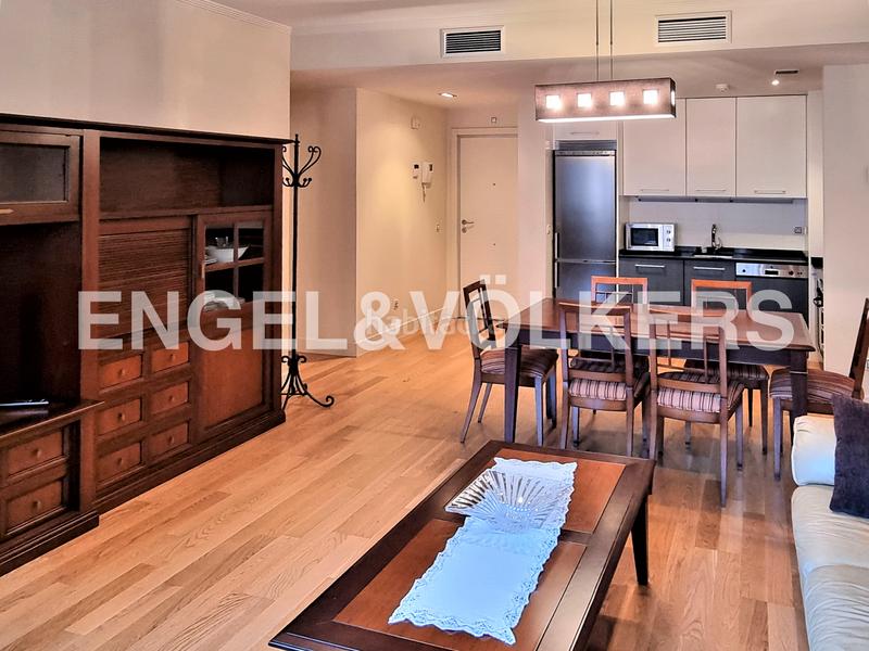 Foto aeec77bb-5799-41f9-903f-c5bafbd85698. Alquiler apartamento estupendo piso exterior con terraza, garaje y trastero en barrio salamancaGuindalera en Madrid