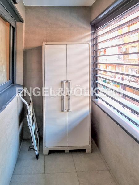 Foto f3fbae91-cb8c-48bb-b5cc-f9ff8b9910c4. Alquiler apartamento estupendo piso exterior con terraza, garaje y trastero en barrio salamancaGuindalera en Madrid