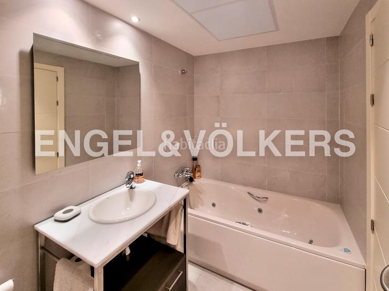 Foto ddefb93c-c646-4312-95db-c46d0f1f97d3. Location appartement avec chauffage parking dans Guindalera Madrid