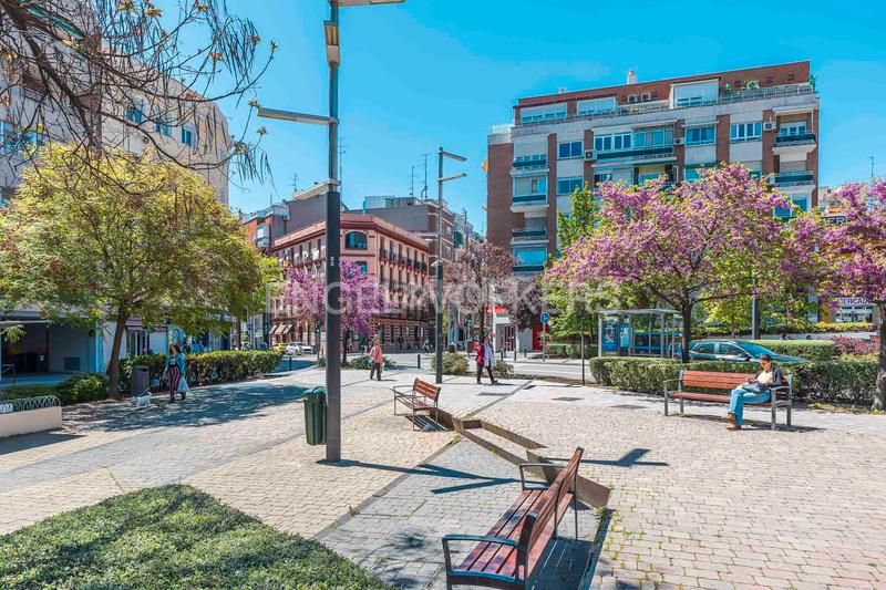 Foto 9a7a35fb-4a1b-400d-be62-a77f6bb58a01. Rent apartment with heating parking in Guindalera Madrid