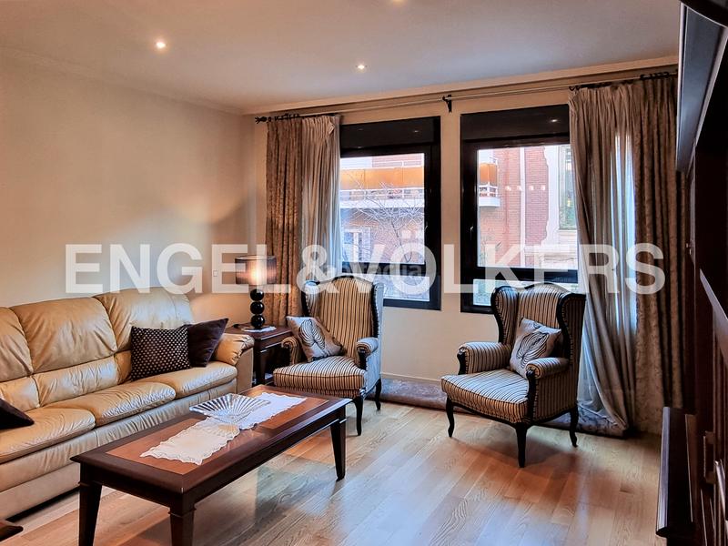 Foto f78dfaa6-4f49-413f-ba68-1962242c5448. Rent apartment with heating parking in Guindalera Madrid